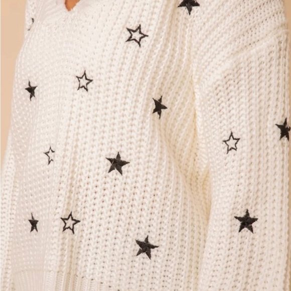 Hem & Thread Distressed Knit Star Embroidered V Neck Sweatshirt Fourth OF July - Picture 12 of 16